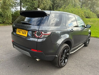 Used Land Rover Discovery Sport 2017 for sale - 75911166: Photo