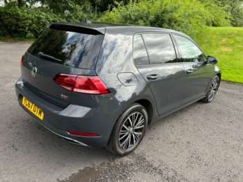 Used Volkswagen Golf 2017 for sale - 75307266: Photo