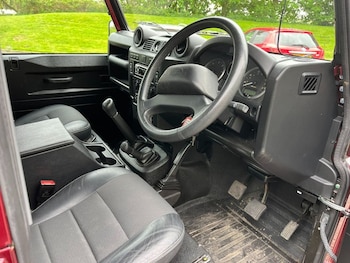 Used Land Rover Defender 2014 for sale - 78726063: Photo