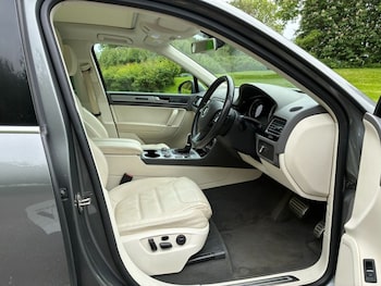 Used Volkswagen Touareg 2015 for sale - 78644931: Photo