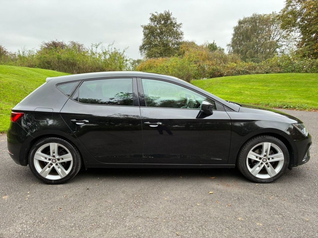 Used SEAT Leon 2019 for sale - 76256233: Photo 2