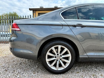 Used Volkswagen Passat 2015 for sale - 78534011: Photo