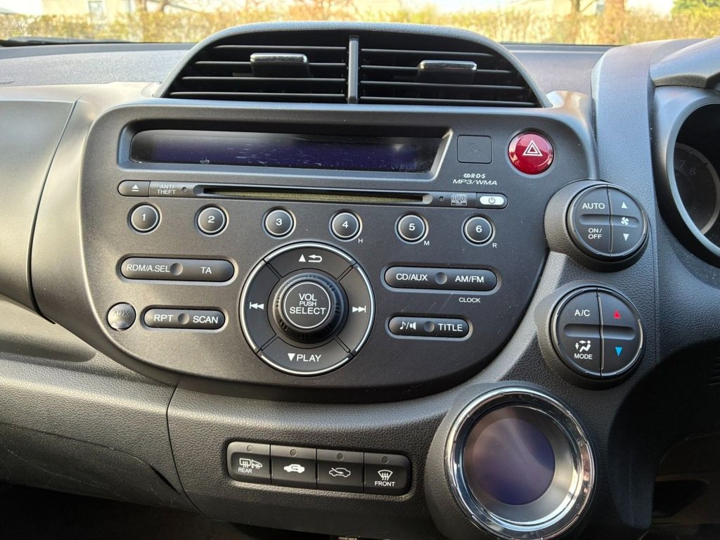 Used Honda Jazz 2012 for sale - 78097153: Photo 18