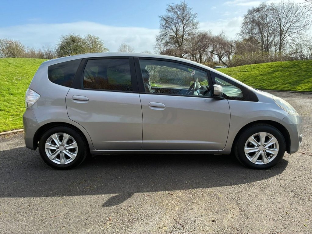 Used Honda Jazz 2012 for sale - 78097153: Photo 2