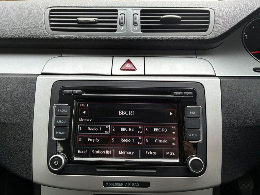 Used Volkswagen Passat 2009 for sale - 76333388: Photo 16