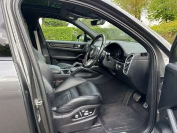 Used Porsche Cayenne 2019 for sale - 74460830: Photo