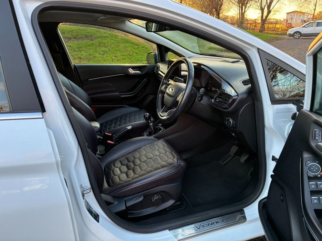 Used Ford Fiesta 2017 for sale - 76655289: Photo 10