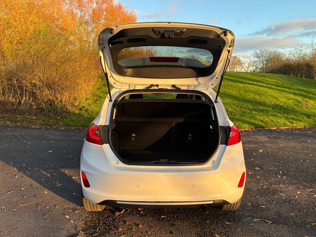 Used Ford Fiesta 2017 for sale - 76655289: Photo 36