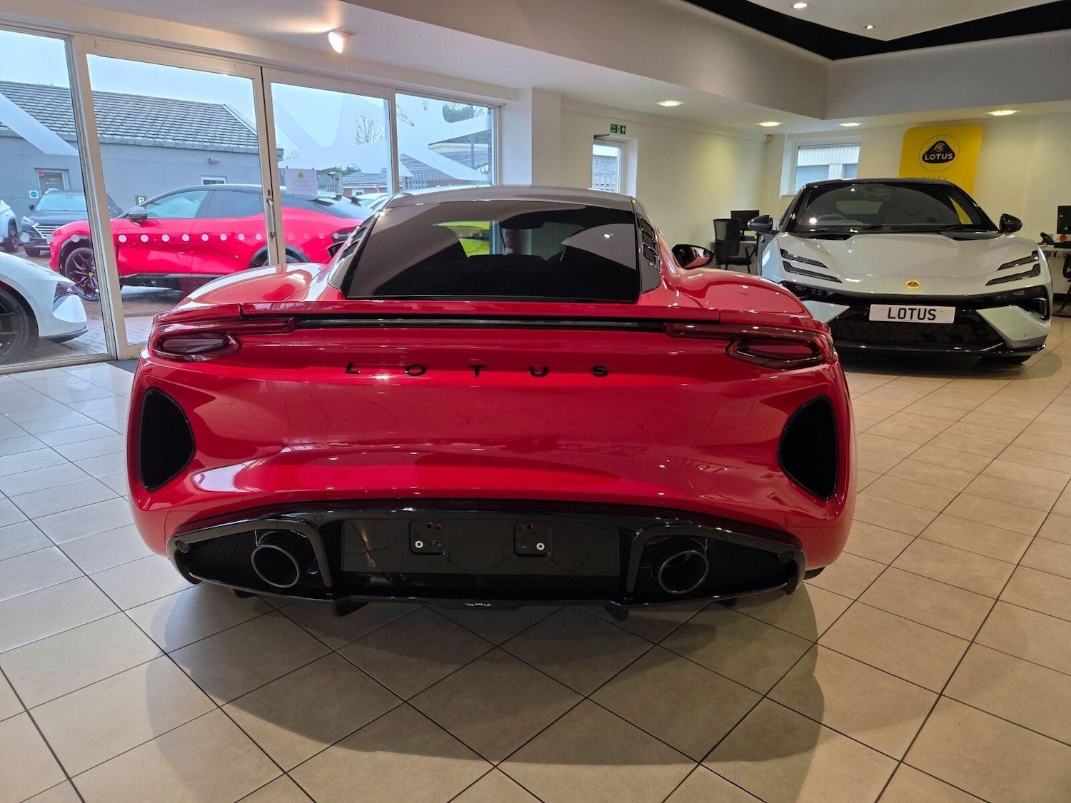 Used Lotus Emira for sale - 78021596: Photo 5