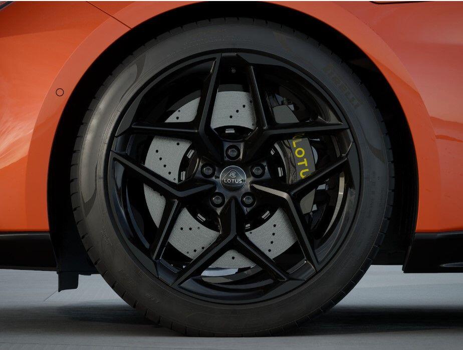 Used Lotus Emeya for sale - 78021602: Photo 4