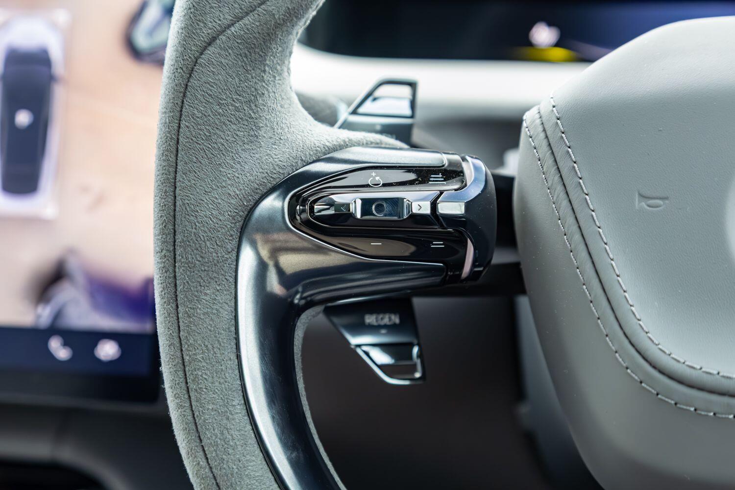 Used Lotus Emeya for sale - 78022295: Photo 15