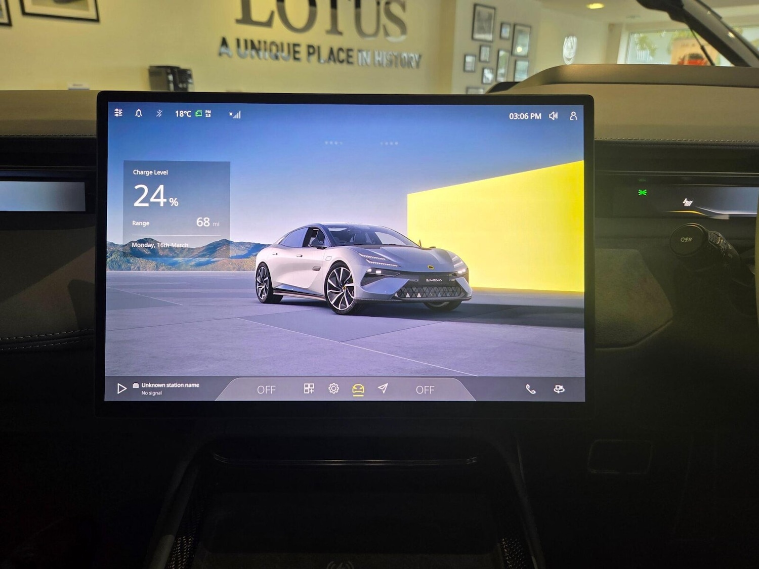 Used Lotus Emeya for sale - 78021600: Photo 42