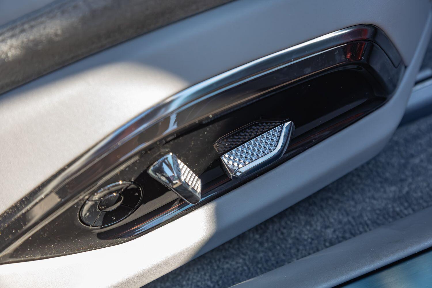 Used Lotus Emeya for sale - 78021600: Photo 60