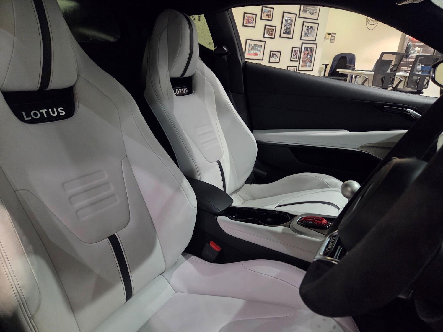 Used Lotus Emira 2023 for sale - 78021592: Photo 17