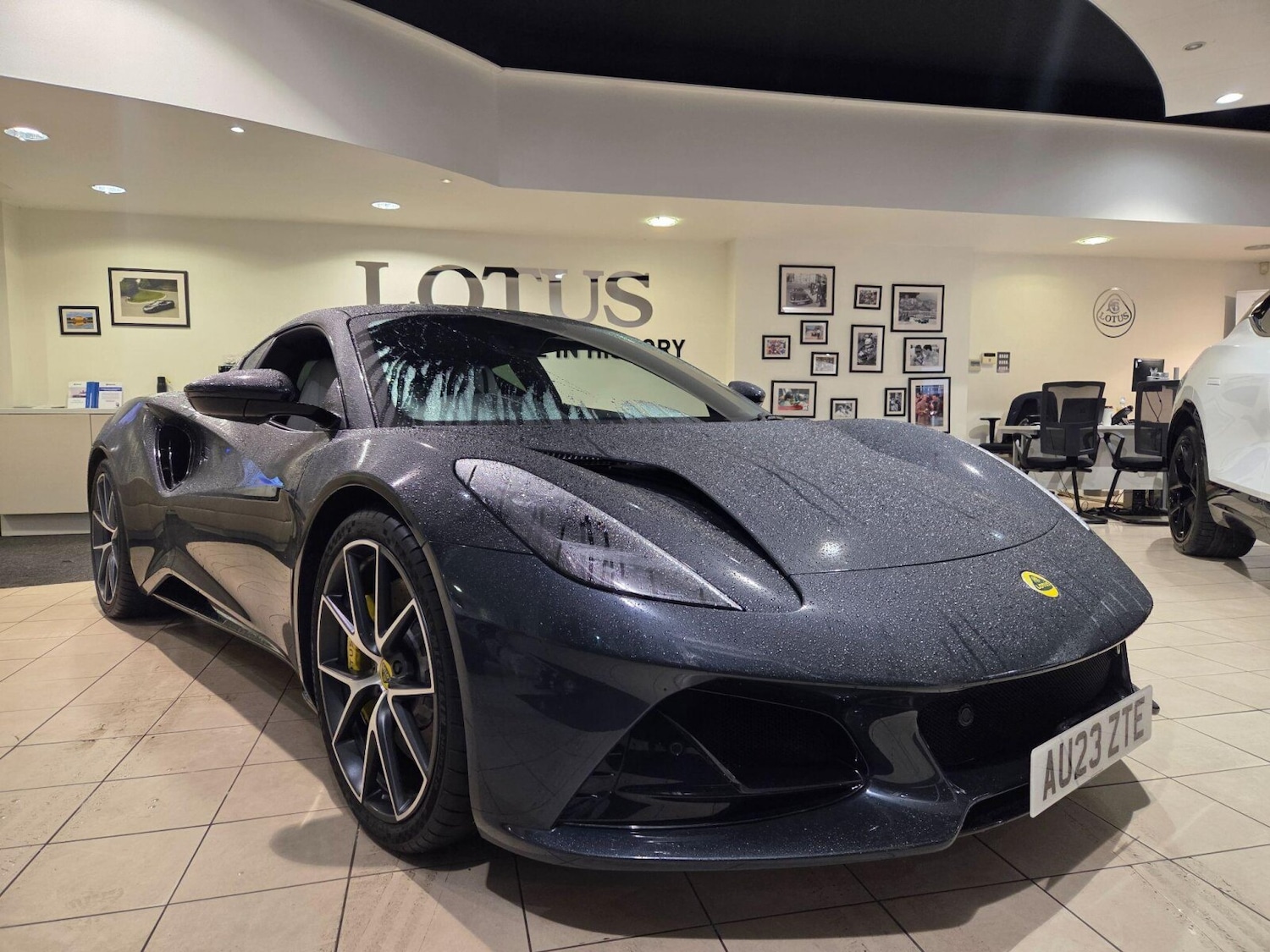 Used Lotus Emira 2023 for sale - 78021592: Photo 9