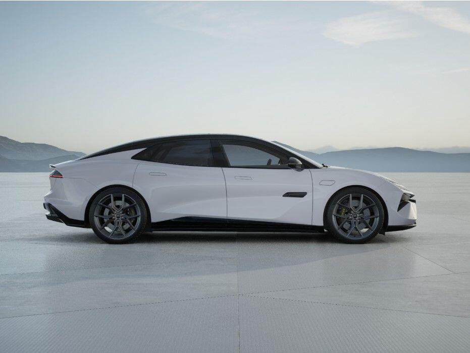 Used Lotus Emeya for sale - 78021597: Photo 2