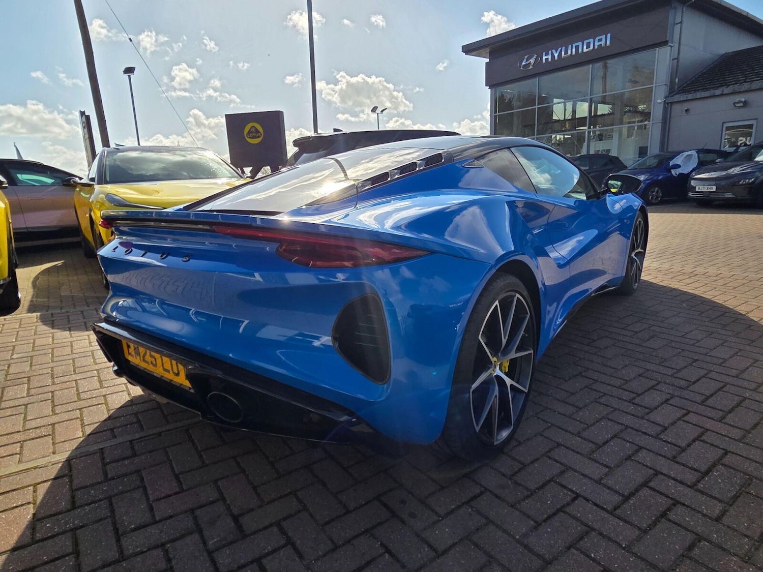 Used Lotus Emira 2025 for sale - 78021609: Photo 15