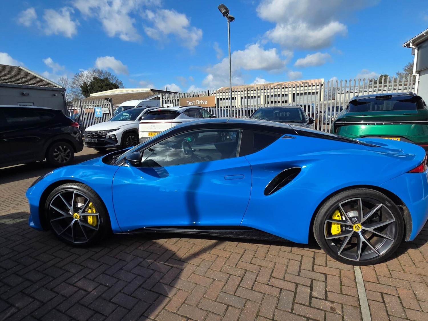 Used Lotus Emira 2025 for sale - 78021609: Photo 8