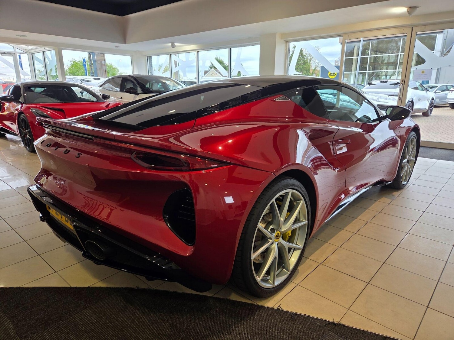 Used Lotus Emira 2024 for sale - 78094666: Photo 4
