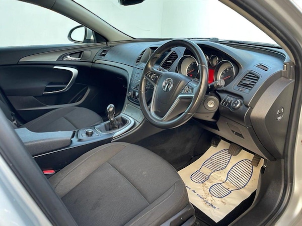Used Vauxhall Insignia 2010 for sale - 76186893: Photo 13