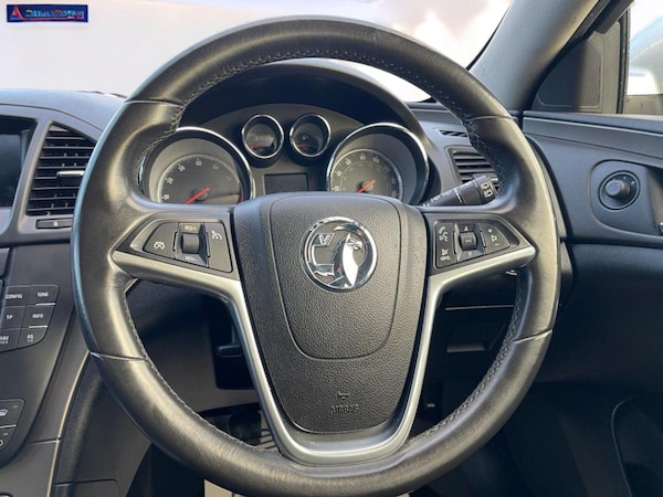 Used Vauxhall Insignia 2010 for sale - 76186893: Photo 23