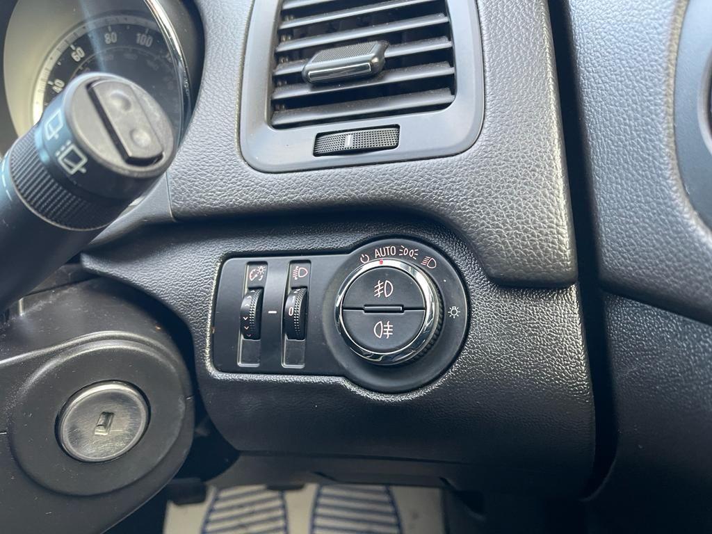 Used Vauxhall Insignia 2010 for sale - 76186893: Photo 31