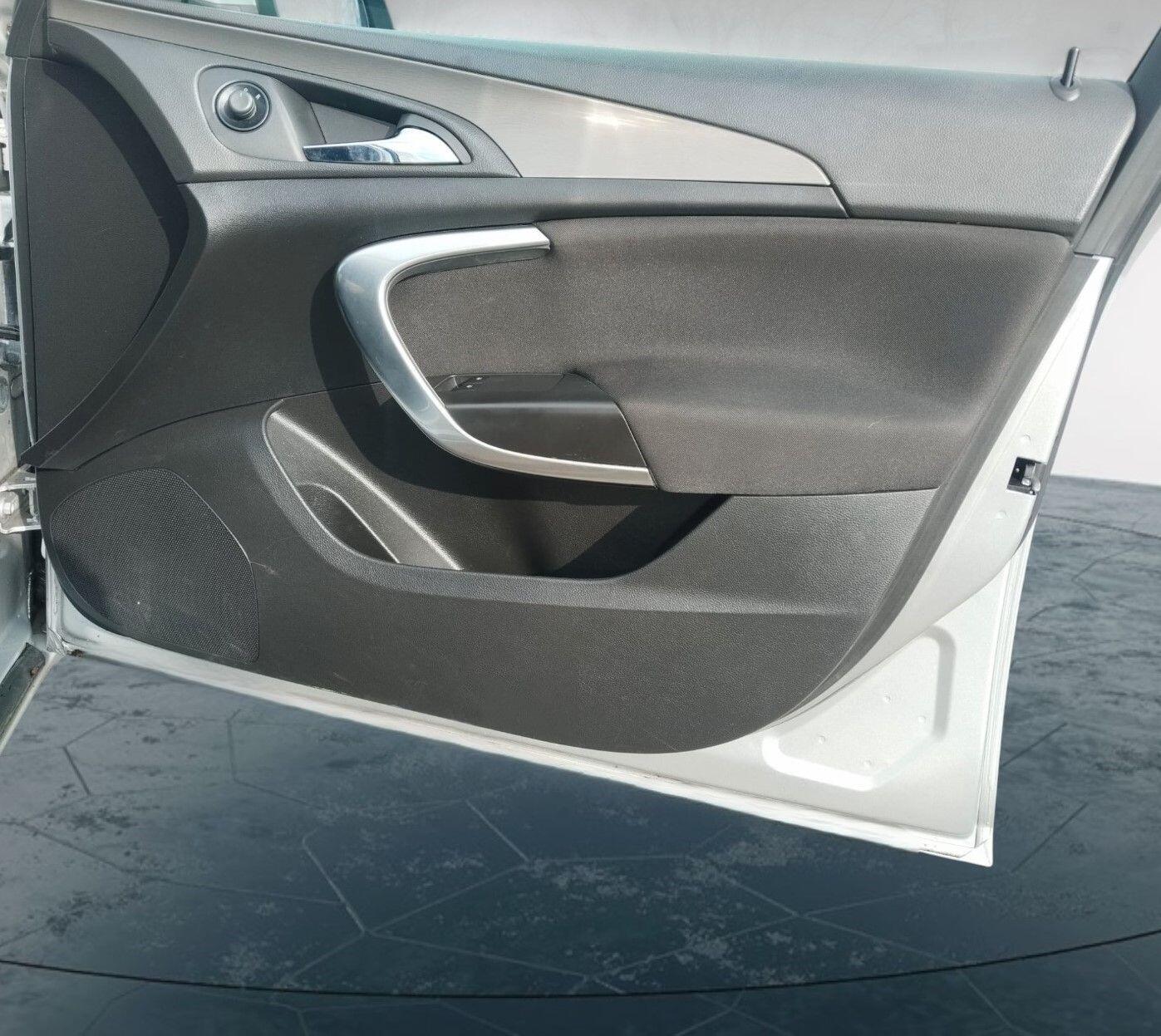 Used Vauxhall Insignia 2010 for sale - 76186893: Photo 36