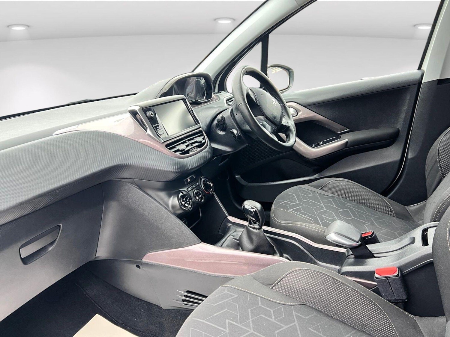 Used Peugeot 2008 2014 for sale - 76590662: Photo 17