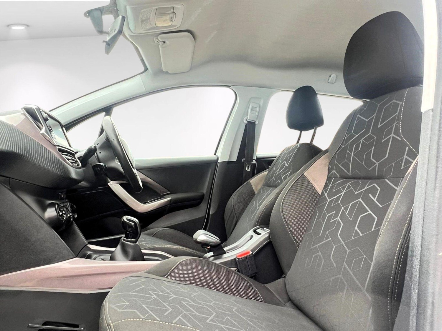 Used Peugeot 2008 2014 for sale - 76590662: Photo 18