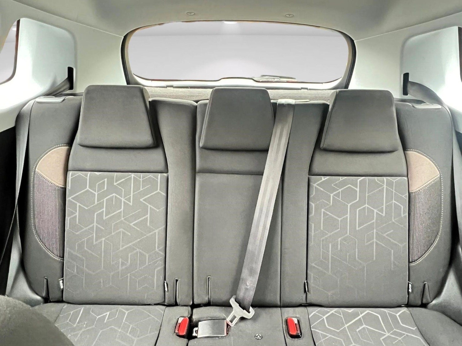 Used Peugeot 2008 2014 for sale - 76590662: Photo 19