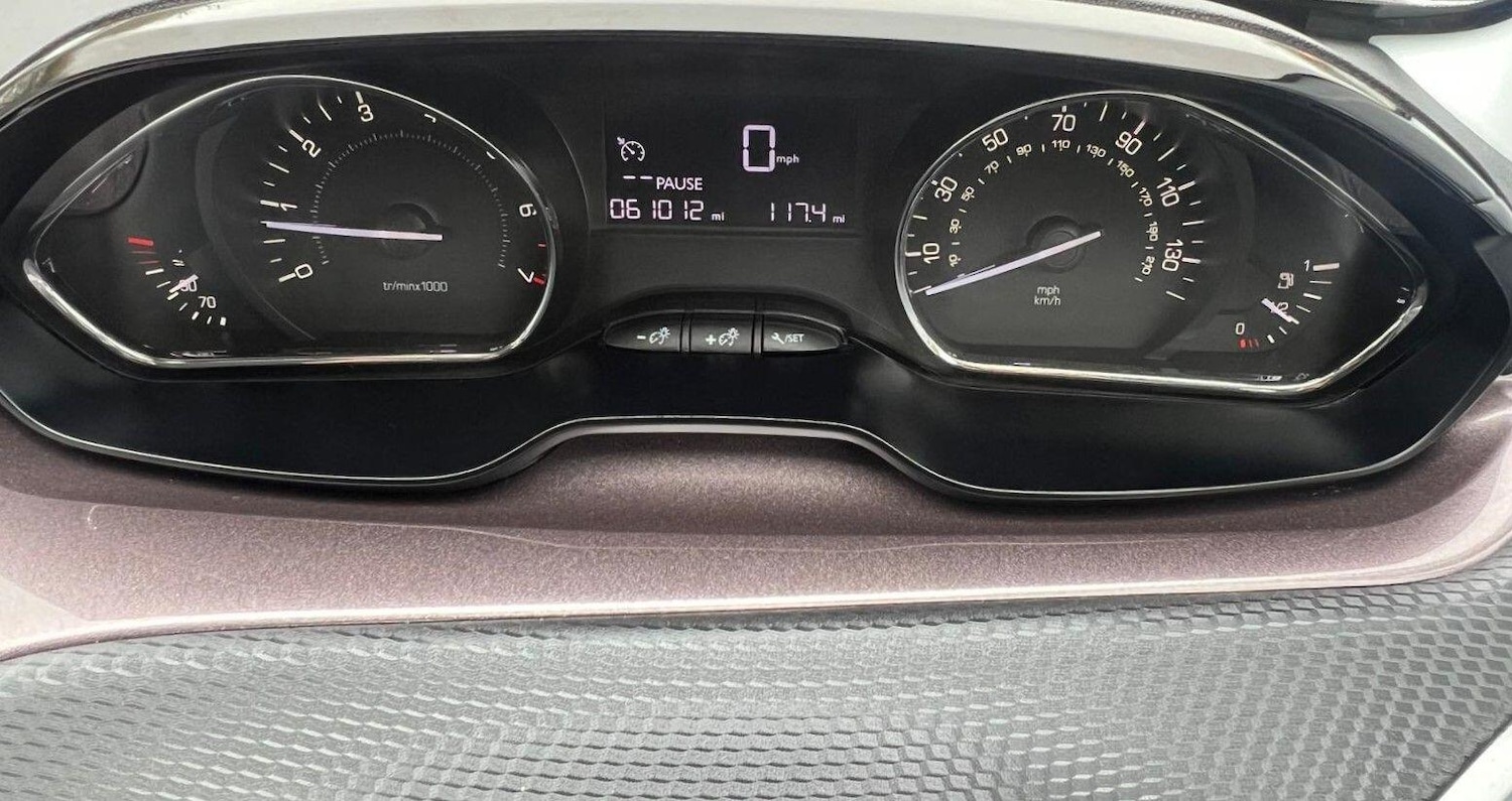 Used Peugeot 2008 2014 for sale - 76590662: Photo 32