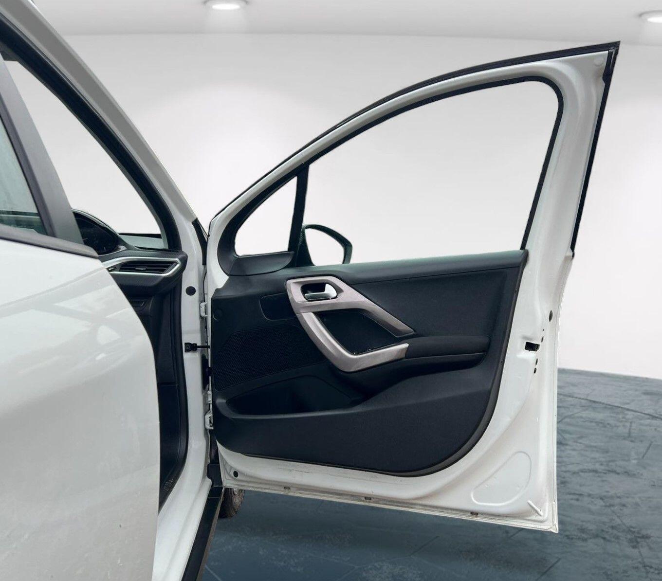 Used Peugeot 2008 2014 for sale - 76590662: Photo 41