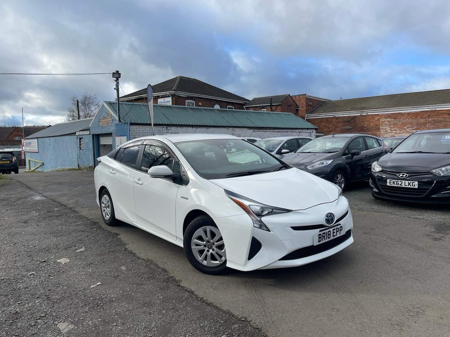 Used Toyota Prius 2023 for sale - 76508884: Photo 1