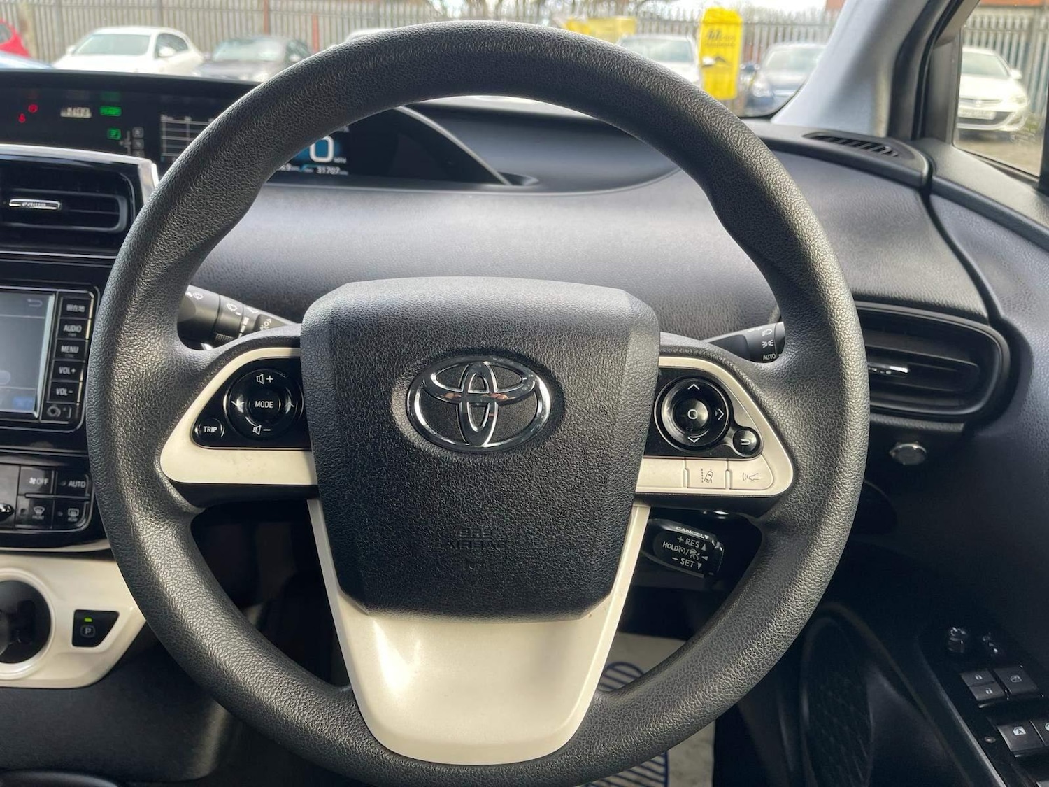 Used Toyota Prius 2023 for sale - 76508884: Photo 18