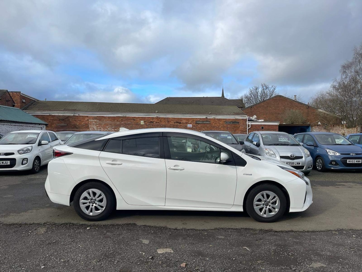 Used Toyota Prius 2023 for sale - 76508884: Photo 4
