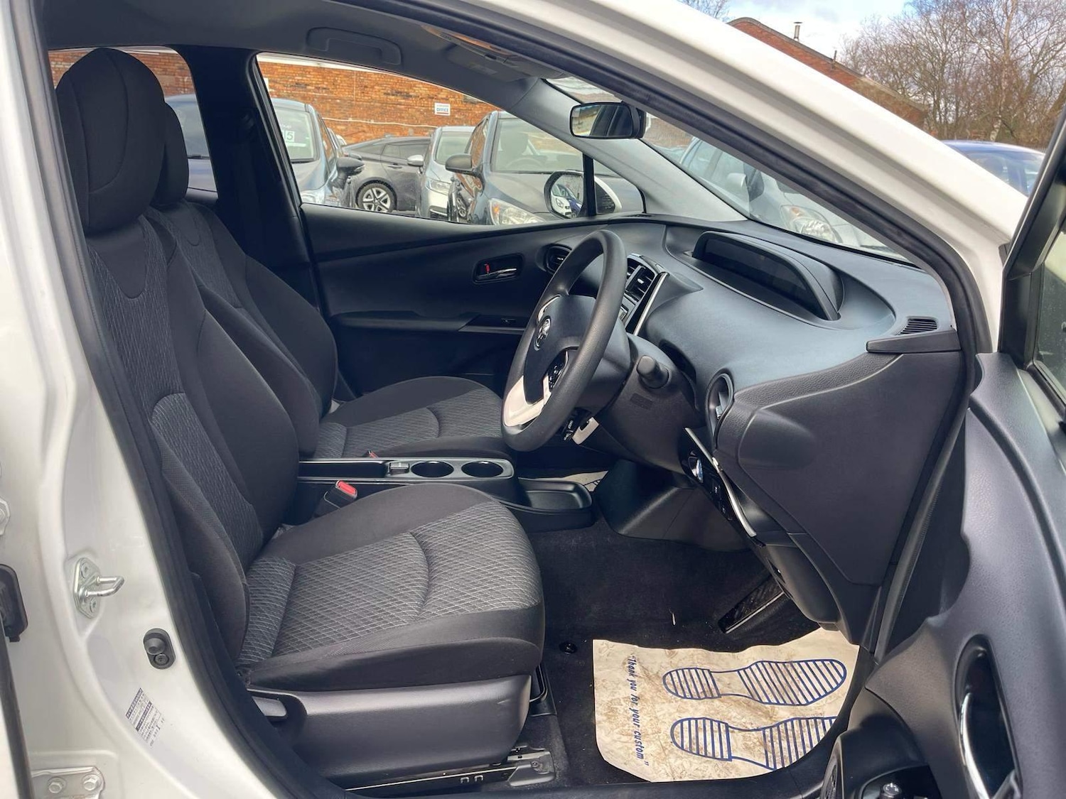 Used Toyota Prius 2023 for sale - 76508884: Photo 5