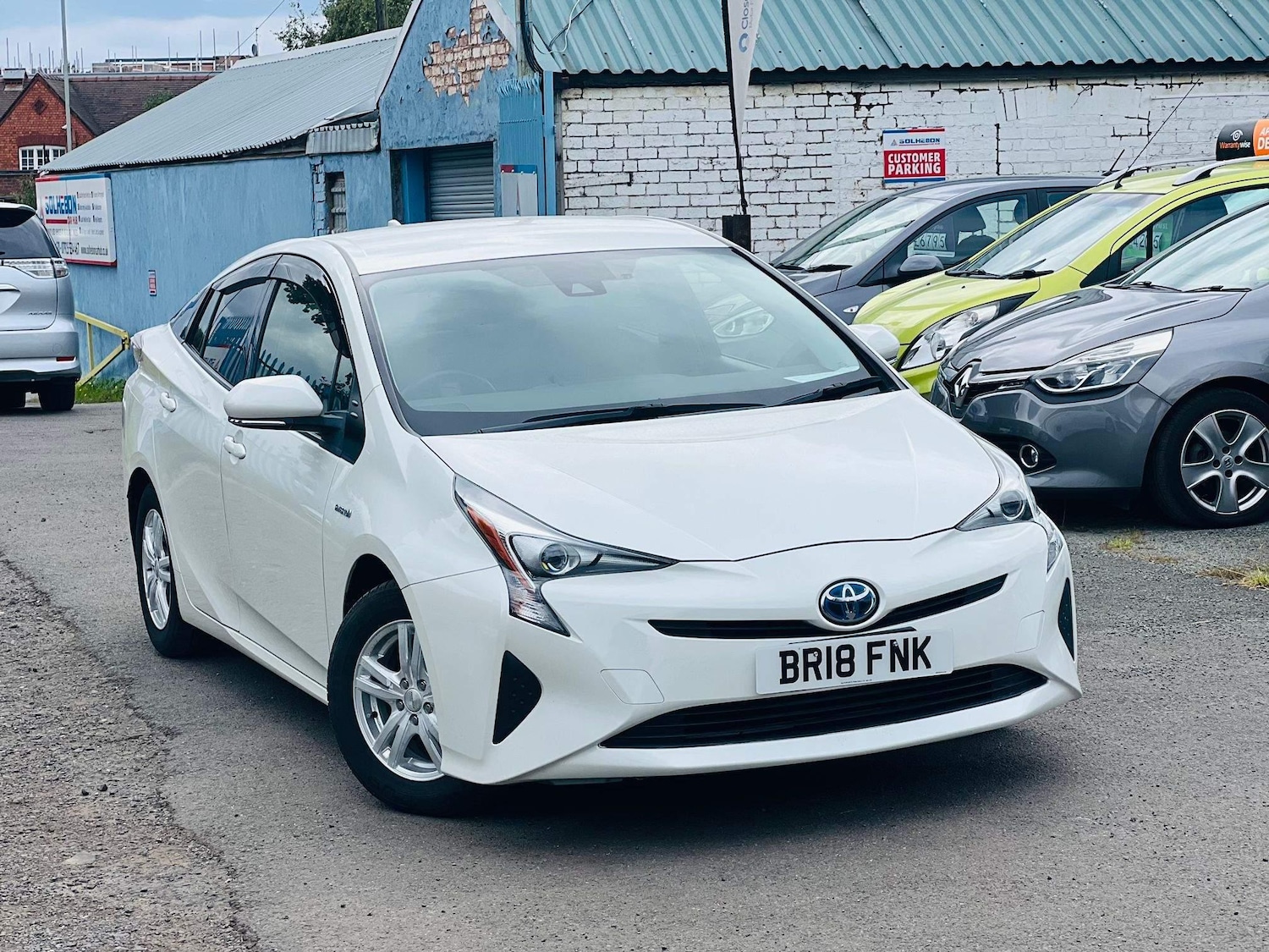 Used Toyota Prius 2024 for sale - 76186881: Photo 1