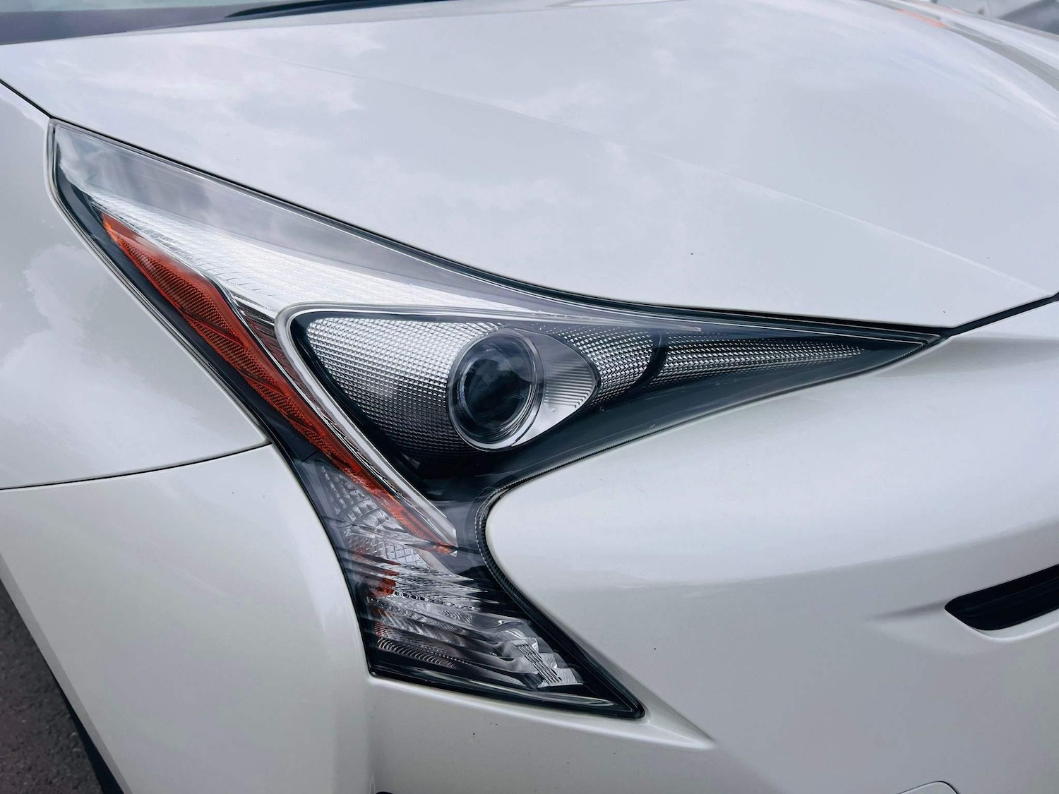 Used Toyota Prius 2024 for sale - 76186881: Photo 32