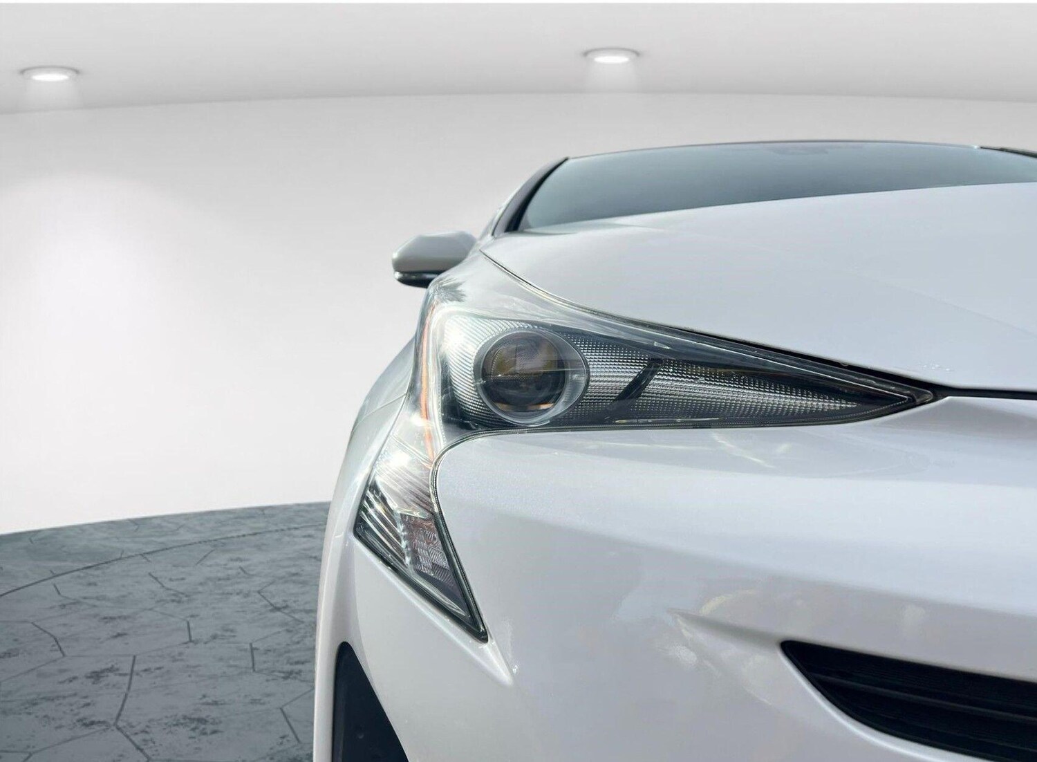 Used Toyota Prius 2024 for sale - 76186881: Photo 47