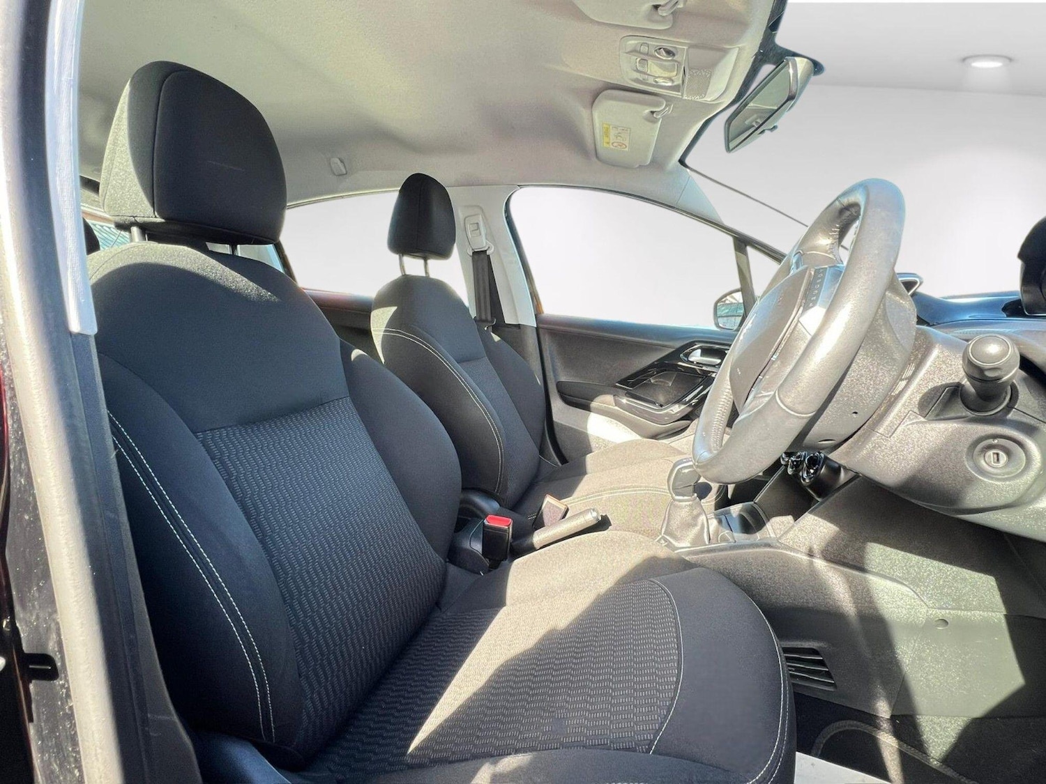 Used Peugeot 208 2019 for sale - 76625710: Photo 15