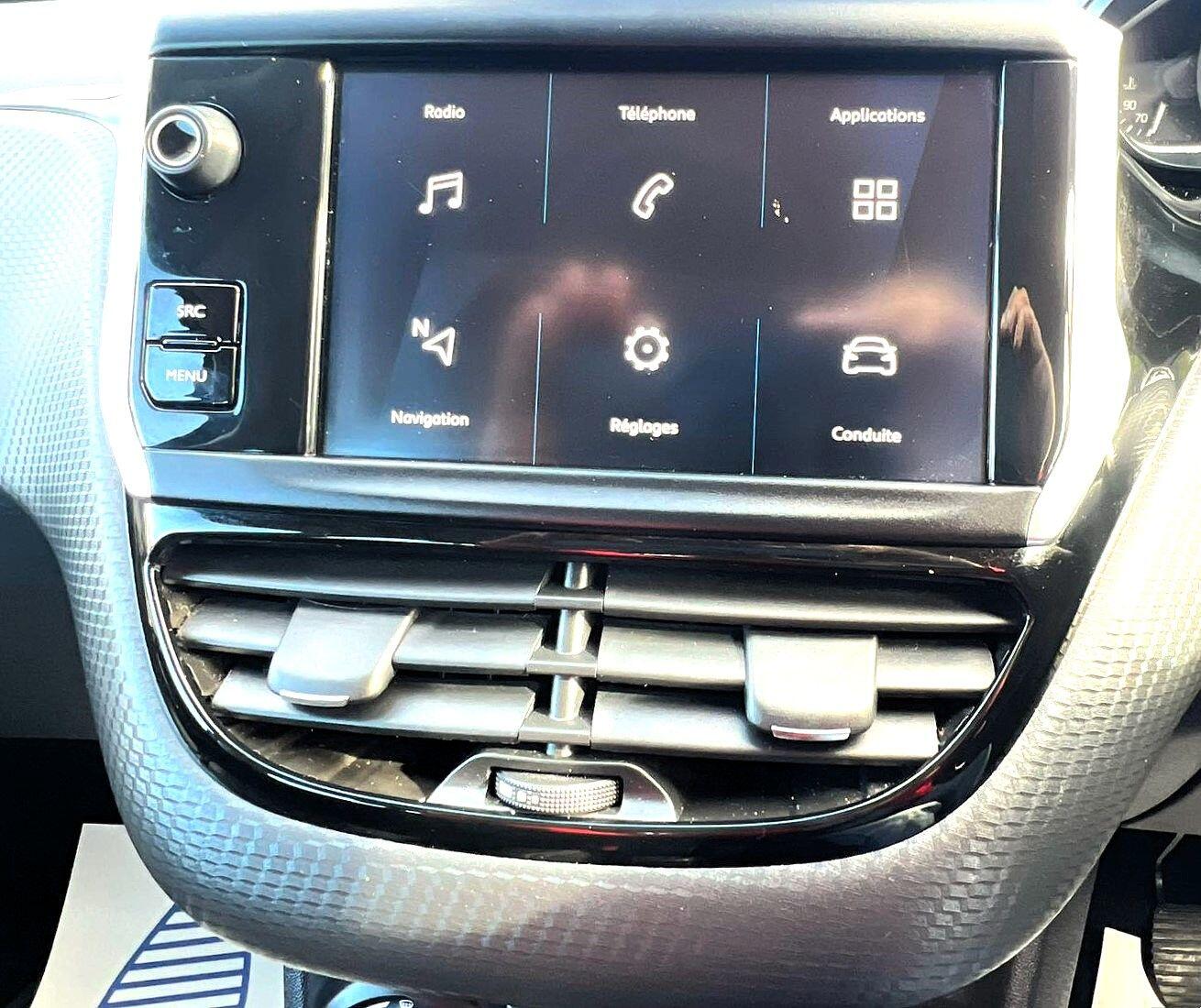 Used Peugeot 208 2019 for sale - 76625710: Photo 37