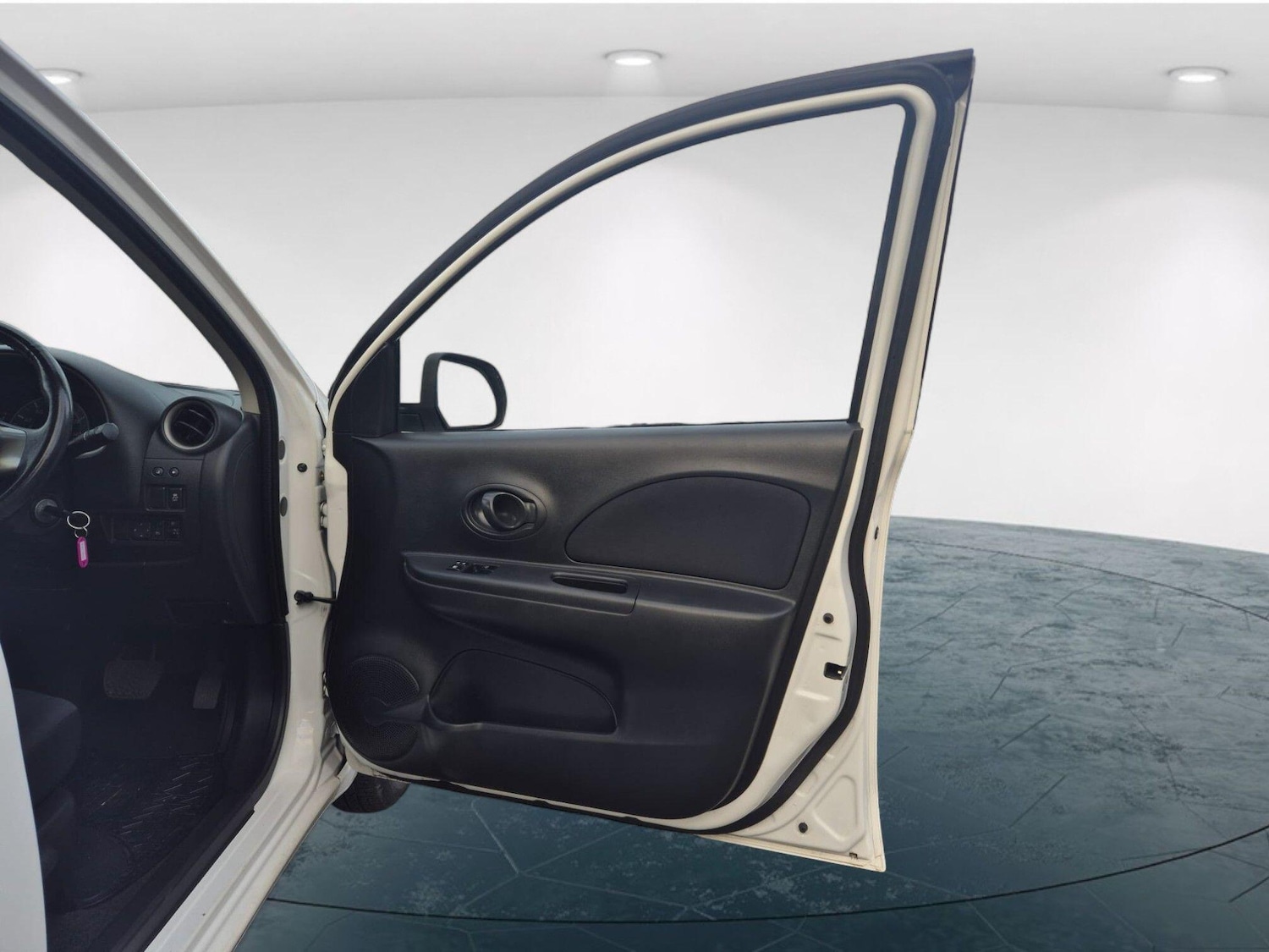 Used Nissan Micra 2011 for sale - 76186880: Photo 33