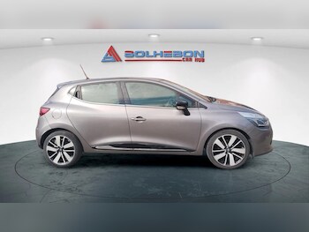 Used Renault Clio 2015 for sale - 76186984: Photo