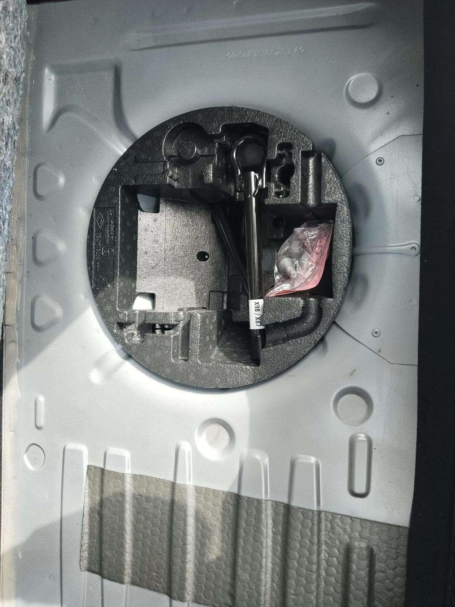 Used Renault Clio 2015 for sale - 76186984: Photo 53