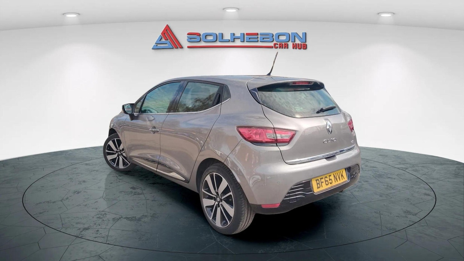 Used Renault Clio 2015 for sale - 76186984: Photo 8