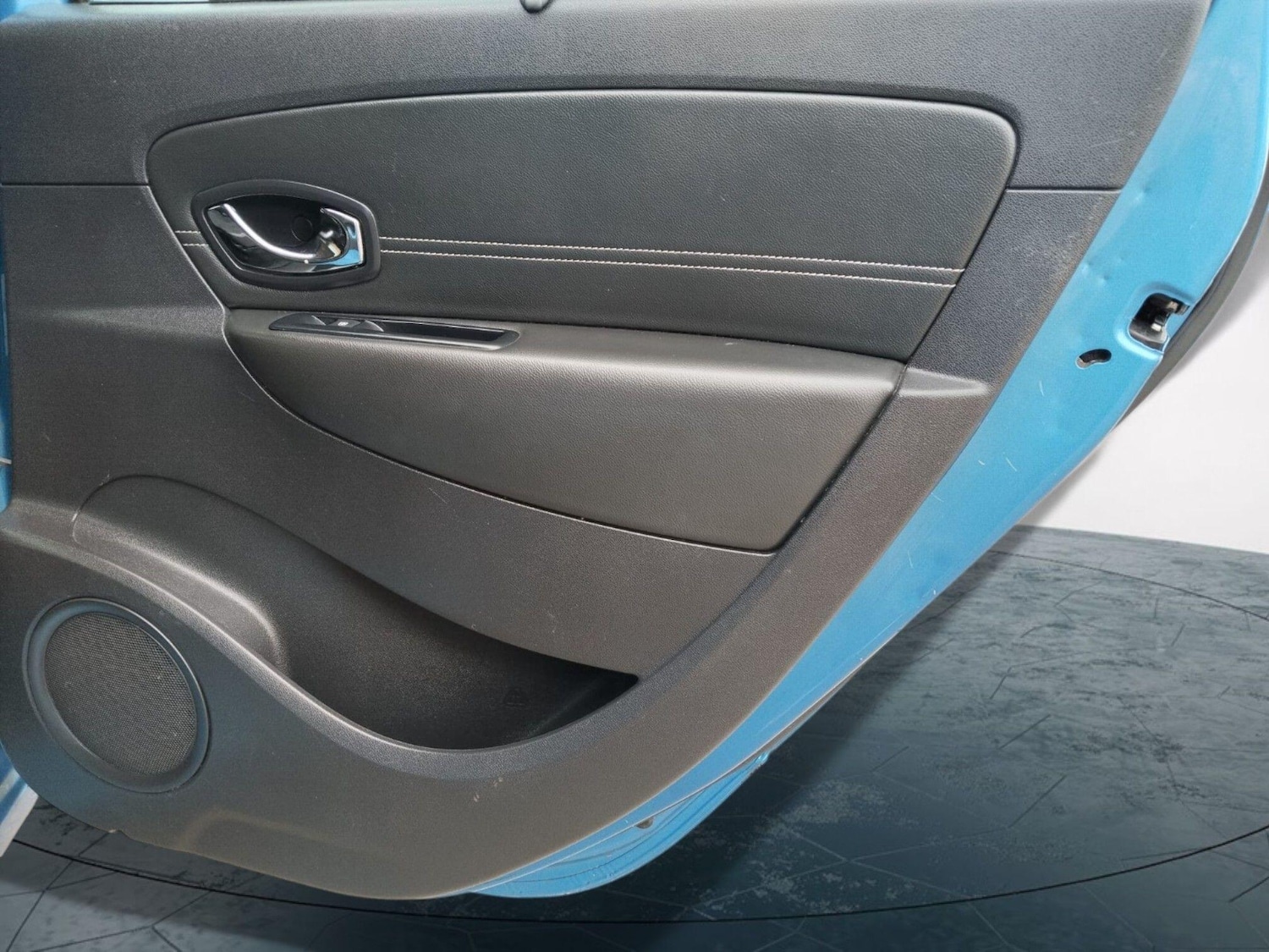 Used Renault Grand Scenic 2015 for sale - 76186883: Photo 40