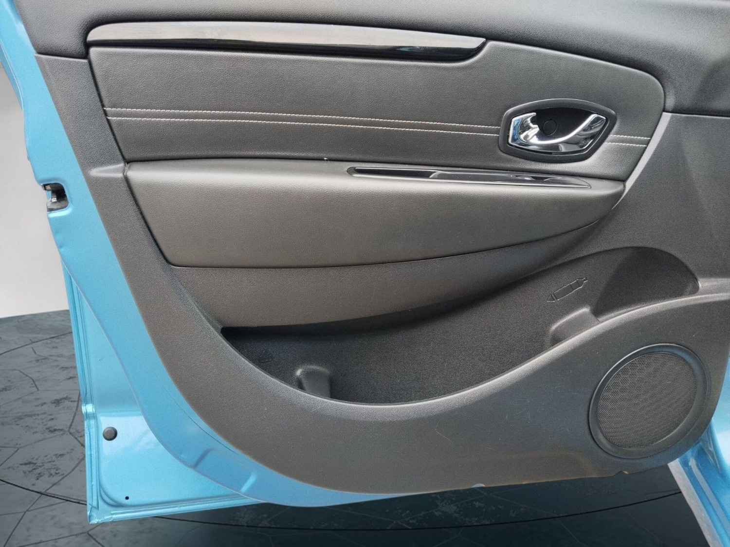 Used Renault Grand Scenic 2015 for sale - 76186883: Photo 41