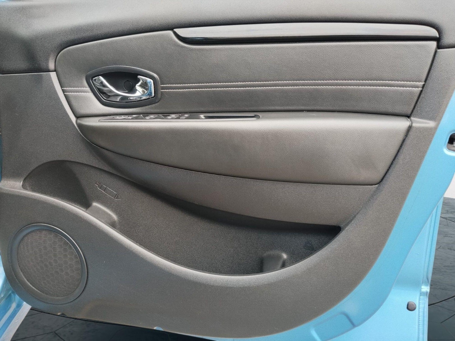 Used Renault Grand Scenic 2015 for sale - 76186883: Photo 42