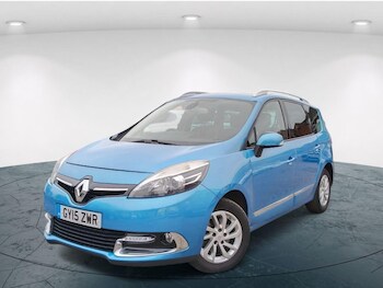 Used Renault Grand Scenic 2015 for sale - 76186883: Photo 4