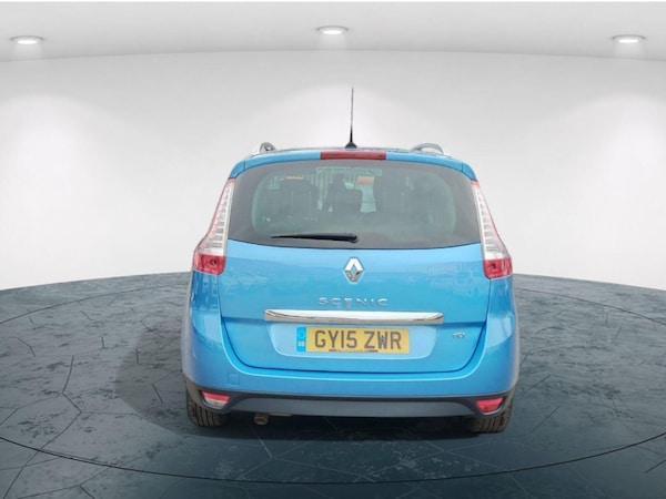 Used Renault Grand Scenic 2015 for sale - 76186883: Photo 9